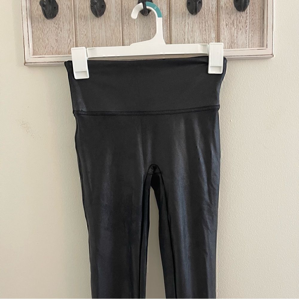 SPANX Faux Leather Leggings - Picture 2 of 3